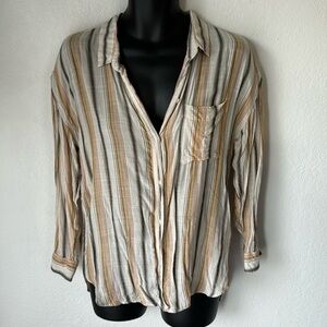 American Eagle Button Up‎ Top
